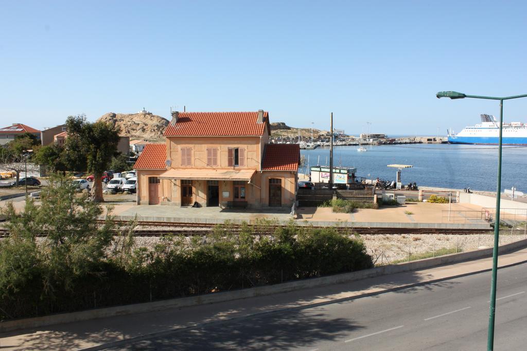 Residence Des Iles LʼÎle-Rousse Kültér fotó