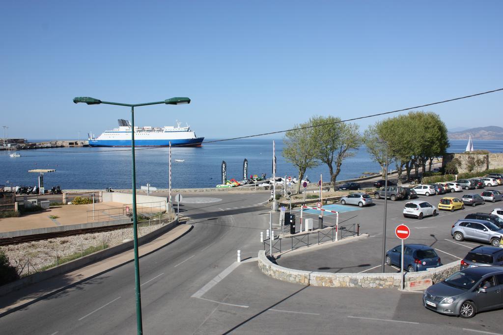 Residence Des Iles LʼÎle-Rousse Kültér fotó